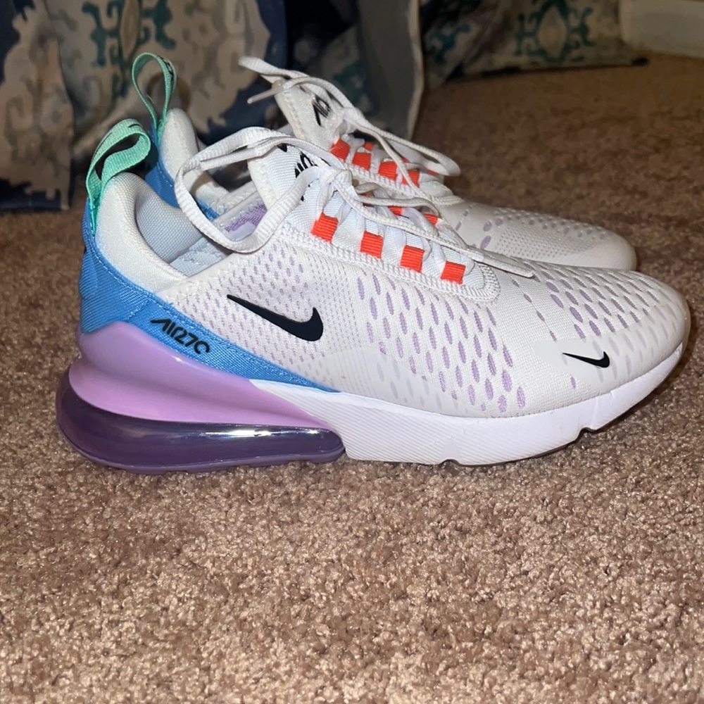 Women’s Nike Air Max 270